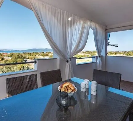 Iva * Brodarica (Sibenik-Knin)